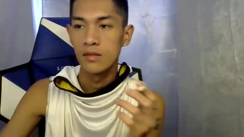Snapshot of 0cir_asiansatisfy chatting on September 11, 3:27 am RICK online show from September 11, 3:27 am