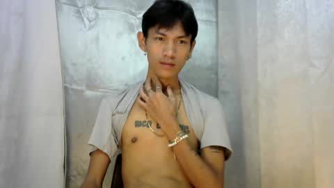 Snapshot of 0cir_asiansatisfy chatting on February 9, 6:37 pm RICK online show from February 9, 6:37 pm