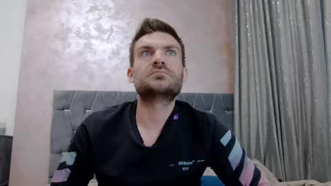 10in_deluxe online show from April 11, 7:56 am