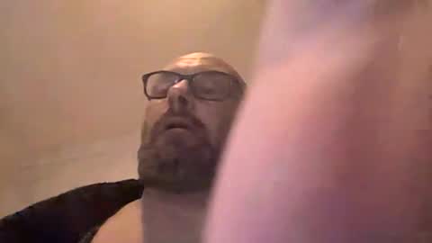 15chells online show from March 29, 5:29 am