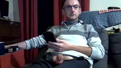 Snapshot of 18remy45 chatting on October 11, 11:09 pm 18remy45 online show from October 11, 11:09 pm