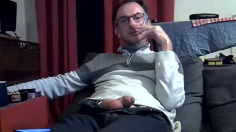 Snapshot of 18remy45 chatting on October 10, 8:45 pm 18remy45 online show from October 10, 8:45 pm