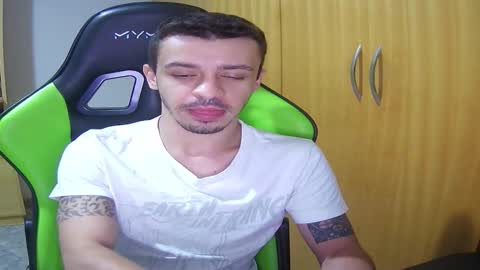 1good_vibes1 online show from March 18, 4:37 am