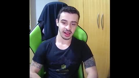 1good_vibes1 online show from November 12, 5:02 am