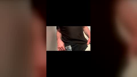 1hunglo412 online show from February 26, 9:43 am