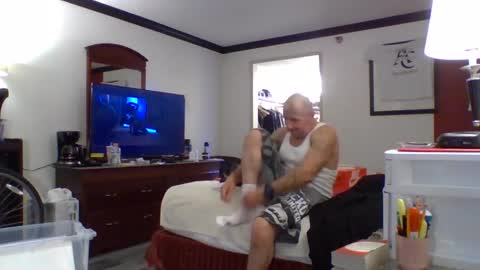 TheShyOne18 online show from April 28, 4:44 pm