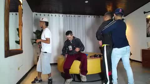 pushman online show from April 22, 11:59 am