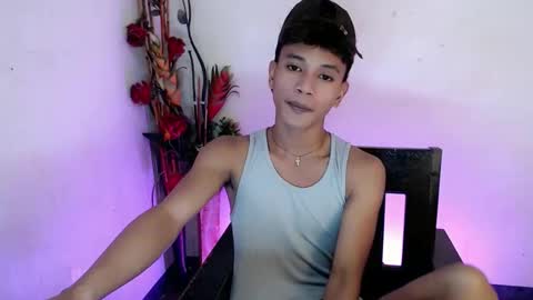 1sweetloverxx online show from March 3, 12:23 pm