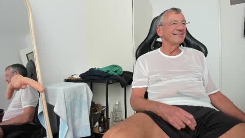 Henk online show from July 16, 3:41 pm
