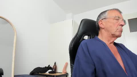 Henk online show from July 26, 12:46 pm