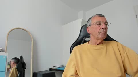 Henk online show from June 11, 1:31 pm