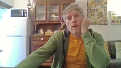 22esserre online show from April 23, 12:29 pm