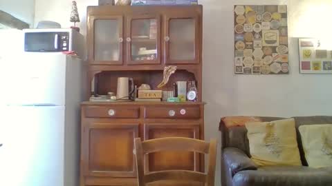 22esserre online show from March 16, 12:42 pm