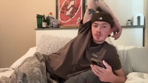 26sneakers online show from December 14, 6:52 pm