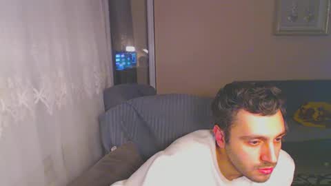 Snapshot of 2handsomeman chatting on December 9, 1:07 am Berk online show from December 9, 1:07 am