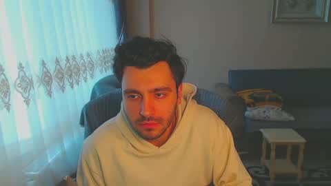 Snapshot of 2handsomeman chatting on January 15, 12:36 pm Berk online show from January 15, 12:36 pm