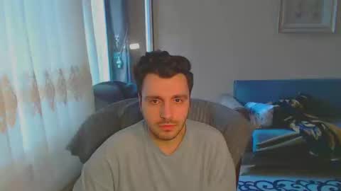 Snapshot of 2handsomeman chatting on February 14, 5:19 am Berk online show from February 14, 5:19 am