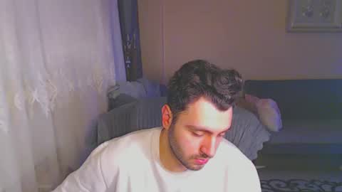 Snapshot of 2handsomeman chatting on January 4, 12:48 am Berk online show from January 4, 12:48 am