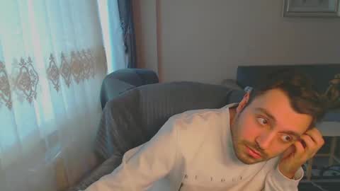Snapshot of 2handsomeman chatting on February 4, 2:21 pm Berk online show from February 4, 2:21 pm