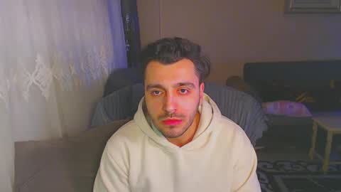 Snapshot of 2handsomeman chatting on December 17, 10:00 pm Berk online show from December 17, 10:00 pm