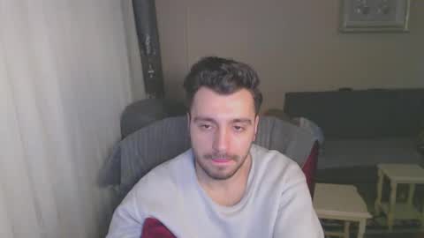 Snapshot of 2handsomeman chatting on March 12, 11:33 pm Berk online show from March 12, 11:33 pm