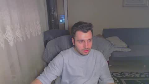 Snapshot of 2handsomeman chatting on January 30, 1:44 am Berk online show from January 30, 1:44 am