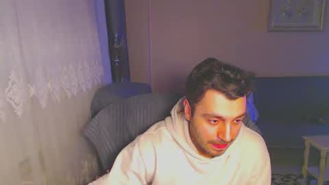 Snapshot of 2handsomeman chatting on January 12, 9:40 pm Berk online show from January 12, 9:40 pm