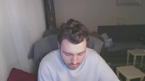Snapshot of 2handsomeman chatting on March 11, 11:04 pm Berk online show from March 11, 11:04 pm