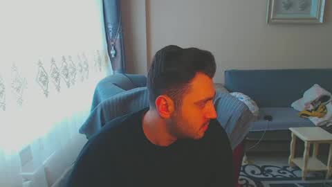 Snapshot of 2handsomeman chatting on January 18, 12:57 pm Berk online show from January 18, 12:57 pm