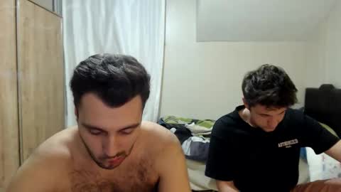Snapshot of 2handsomeman chatting on September 24, 10:30 pm Berk online show from September 24, 10:30 pm