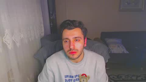 Snapshot of 2handsomeman chatting on January 8, 9:55 pm Berk online show from January 8, 9:55 pm