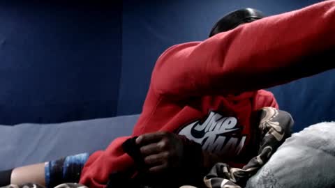 Snapshot of 5hbk chatting on January 7, 7:33 am Tettaz GetitJusy4ya online show from January 7, 7:33 am