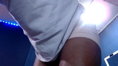 Snapshot of 5hbk chatting on October 31, 3:08 am Tettaz GetitJusy4ya online show from October 31, 3:08 am