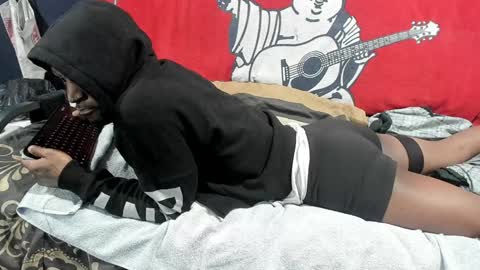 Snapshot of 5hbk chatting on December 26, 2:27 pm Tettaz GetitJusy4ya online show from December 26, 2:27 pm