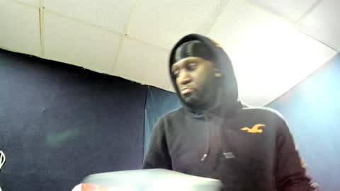 Snapshot of 5hbk chatting on December 24, 2:54 am Tettaz GetitJusy4ya online show from December 24, 2:54 am