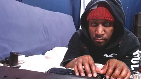 Snapshot of 5hbk chatting on January 27, 8:18 am Tettaz GetitJusy4ya online show from January 27, 8:18 am