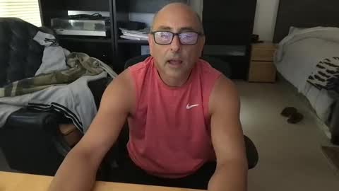 daddy vegas  for single women and couples here online show from March 29, 10:54 pm