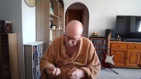 Snapshot of 7thsojourn chatting on February 11, 9:53 am Papi online show from February 11, 9:53 am