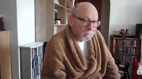 Snapshot of 7thsojourn chatting on February 28, 11:25 am Papi online show from February 28, 11:25 am