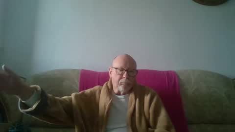 Snapshot of 7thsojourn chatting on December 29, 11:40 am Papi online show from December 29, 11:40 am