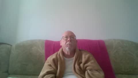 Snapshot of 7thsojourn chatting on January 31, 9:05 am Papi online show from January 31, 9:05 am