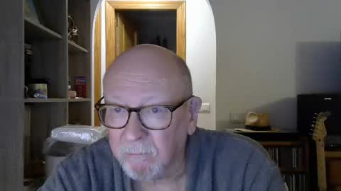 Snapshot of 7thsojourn chatting on December 19, 5:50 pm Papi online show from December 19, 5:50 pm