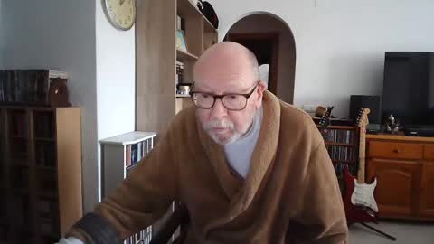 Snapshot of 7thsojourn chatting on March 1, 11:06 am Papi online show from March 1, 11:06 am