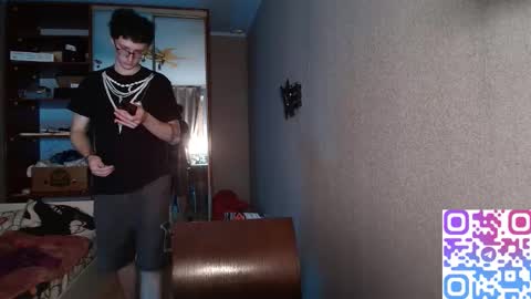 Phillip online show from November 17, 4:32 pm