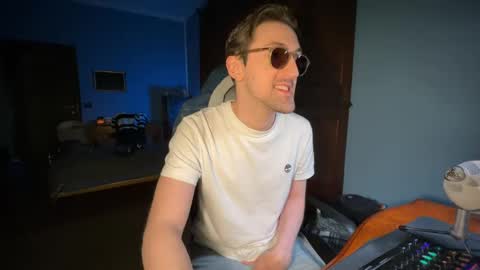 91stefisexy91 online show from February 24, 10:03 pm