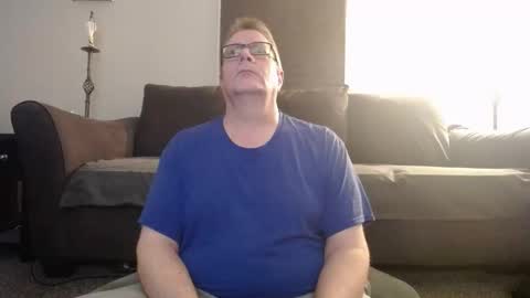 989guy online show from April 29, 12:37 am