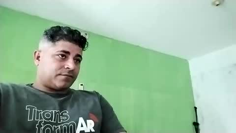 Snapshot of 9vinhocamshow chatting on February 22, 12:19 pm 9vinhocamshow online show from February 22, 12:19 pm