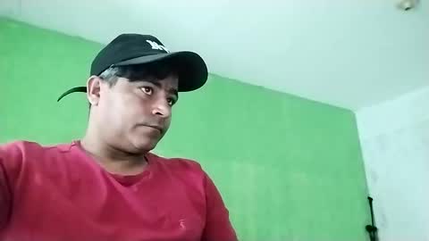 Snapshot of 9vinhocamshow chatting on February 18, 11:44 am 9vinhocamshow online show from February 18, 11:44 am