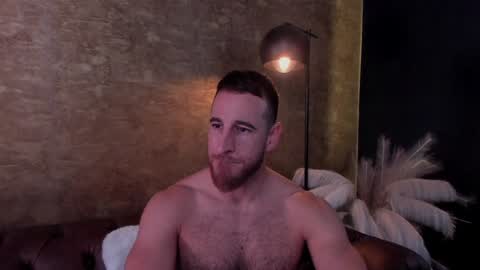 Snapshot of _adamcoper_ chatting on January 21, 1:29 am _adamcoper_ online show from January 21, 1:29 am