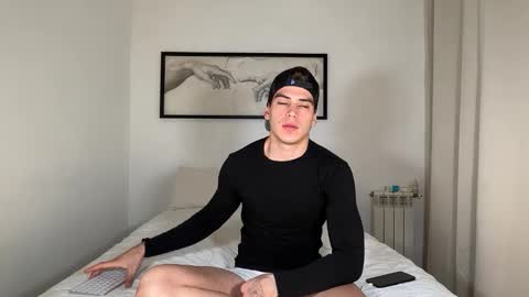 _aesthetic online show from March 1, 8:19 pm